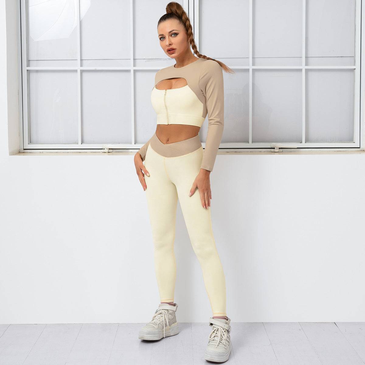 Дамски спортен комплект от 2 части ''Vector''.