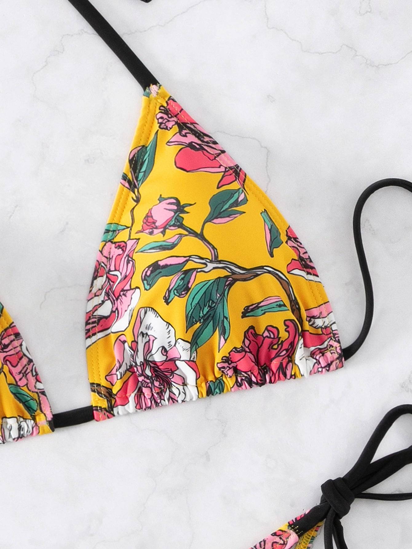 Бански от Две Части ''Terra''.