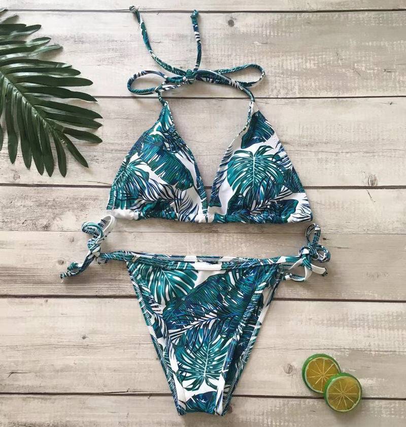 Бански от две части ''Euphoria''.