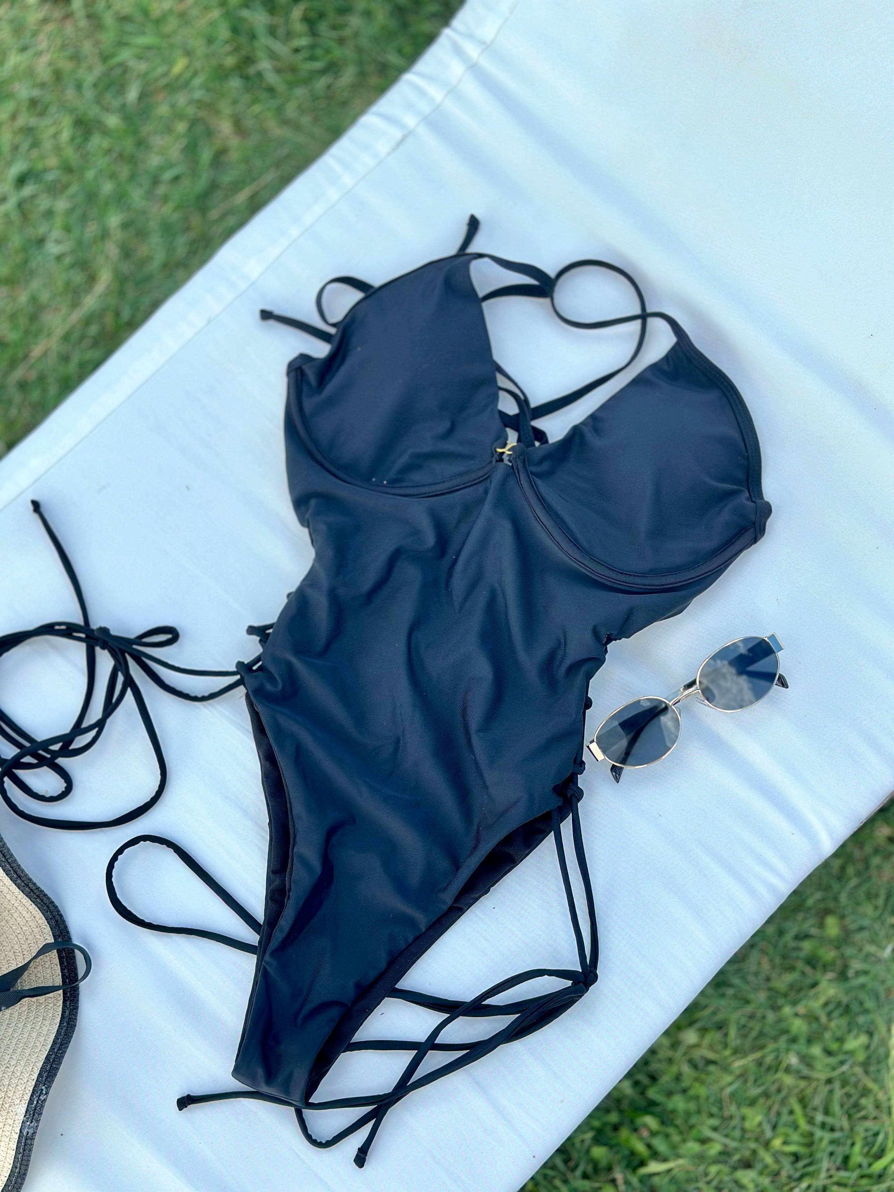 Цял Бански ''Black Angora''.