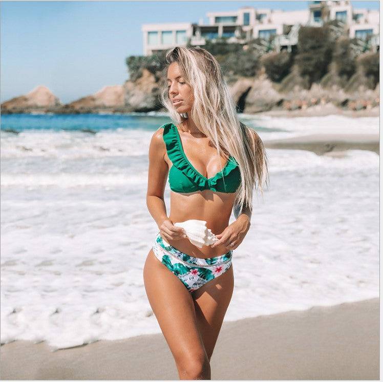 Бански от Две Части ''Shelter''.