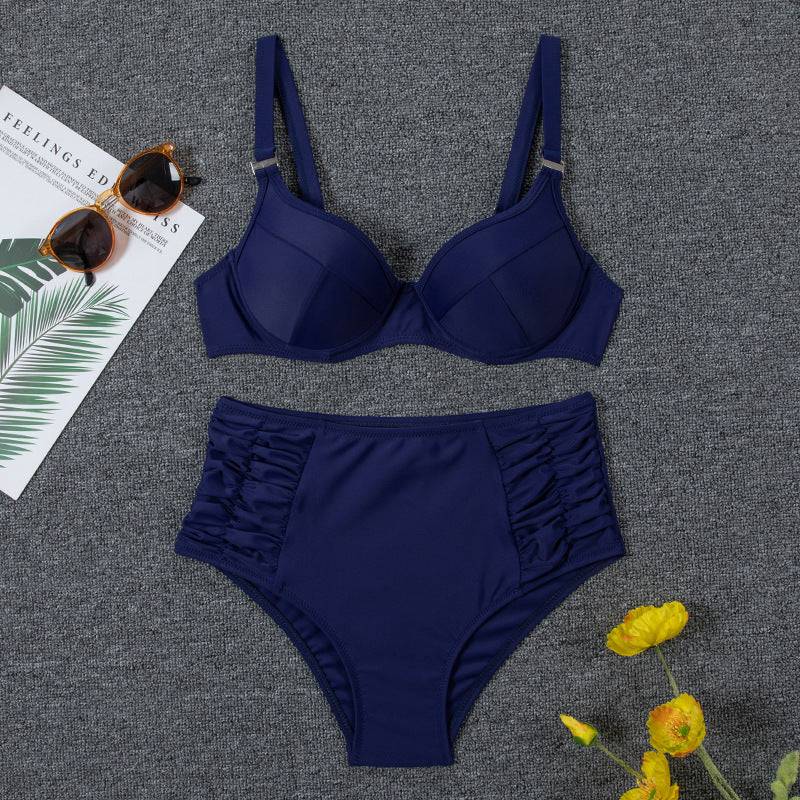 Бански от Две Части ''Clutch''.