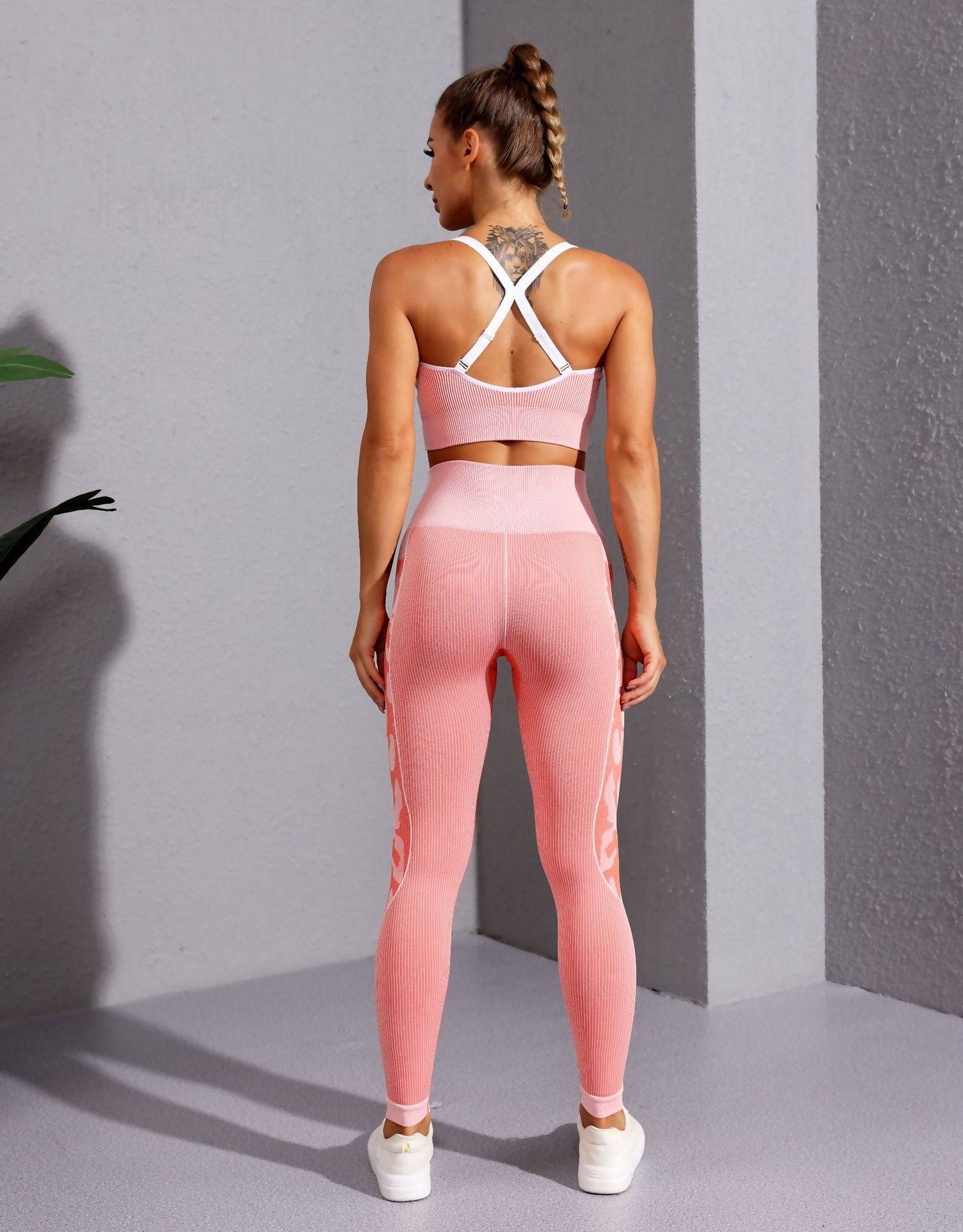 Дамски Спортен Комплект от 2 части ''Maximus''.